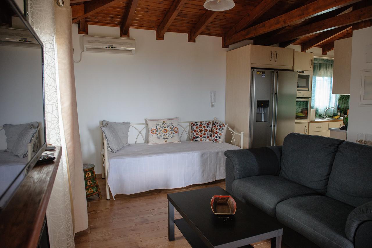 Artemis Sunrise Apartment ภายนอก รูปภาพ