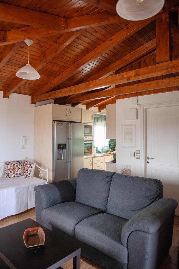 Artemis Sunrise Apartment ภายนอก รูปภาพ